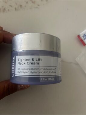 goPure Tighten & Lift Neck & Chest Moisturizer Cream for Visibly Firming 1.7